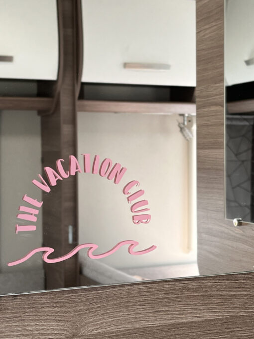 Spiegelsticker "THE VACATION CLUB" – Bild 4